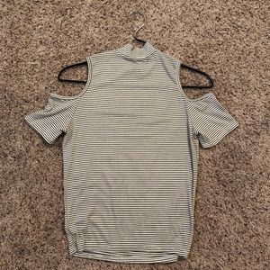 Fitted Striped Crop Top